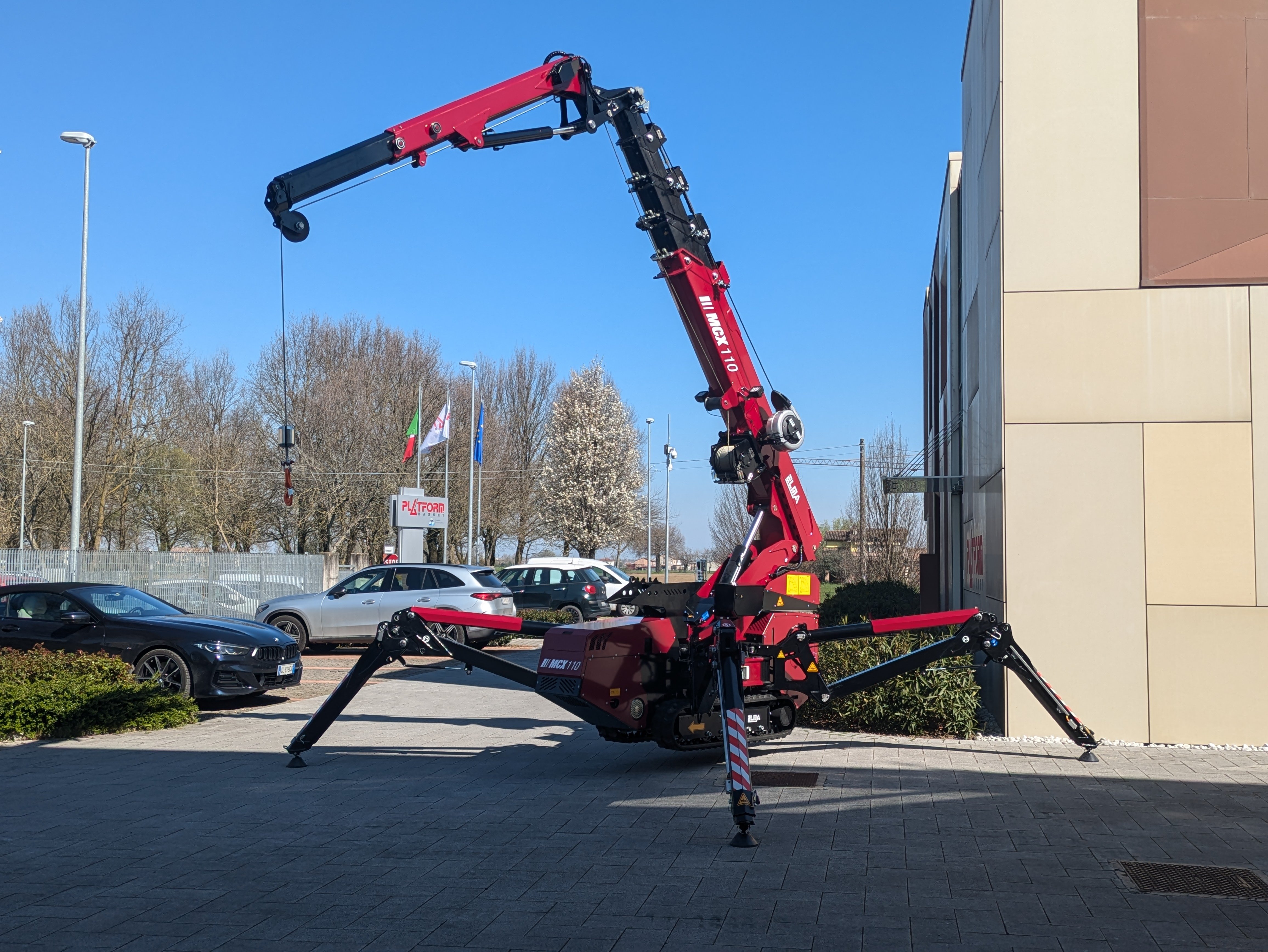 Neue Minikrane von Platform Basket bei Kunze Bühnen